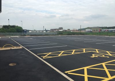 IMG_1211 Asphalt surfacing line marking.