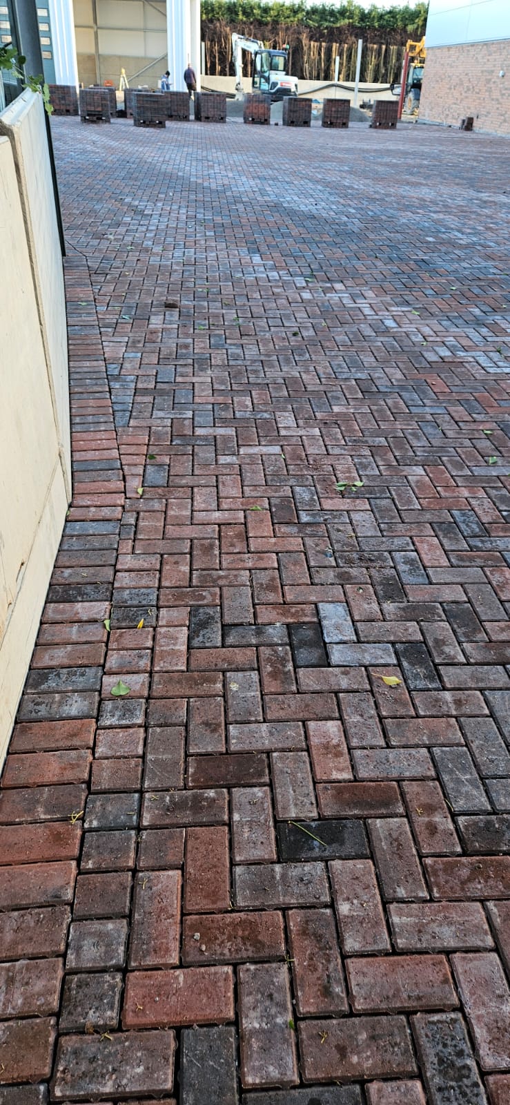 Surfacing and Drainage for Heavy Machinery 04 Paving